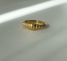 Load image into Gallery viewer, Melanie Ring