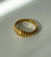 Load image into Gallery viewer, Melanie Ring