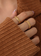 Load image into Gallery viewer, Stella Ring