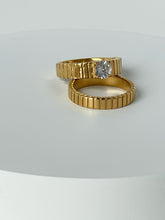 Load image into Gallery viewer, Chloe Notch Ring