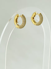 Load image into Gallery viewer, Classic Stone Huggies