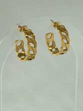 Load image into Gallery viewer, Cuban Etched Hoop Earrings