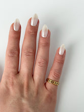 Load image into Gallery viewer, Cuban Etched Ring