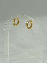 Load image into Gallery viewer, Mini Twisted Huggies