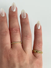 Load image into Gallery viewer, Mini Pave Forever Band