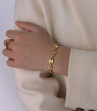 Load image into Gallery viewer, Coffee Bean Link Bracelet
