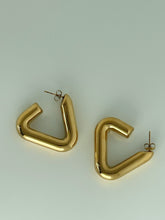 Load image into Gallery viewer, Triangle Hoop Earrings
