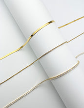 Load image into Gallery viewer, Herringbone Chain Necklace
